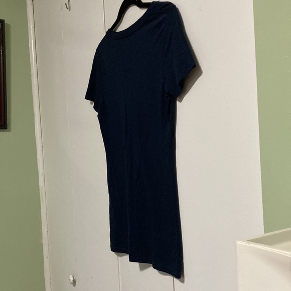 VEGAN Redefine Your Mind Activewear Blue V neck T shirt with VEGAN Graphic Small - Picture 13 of 14